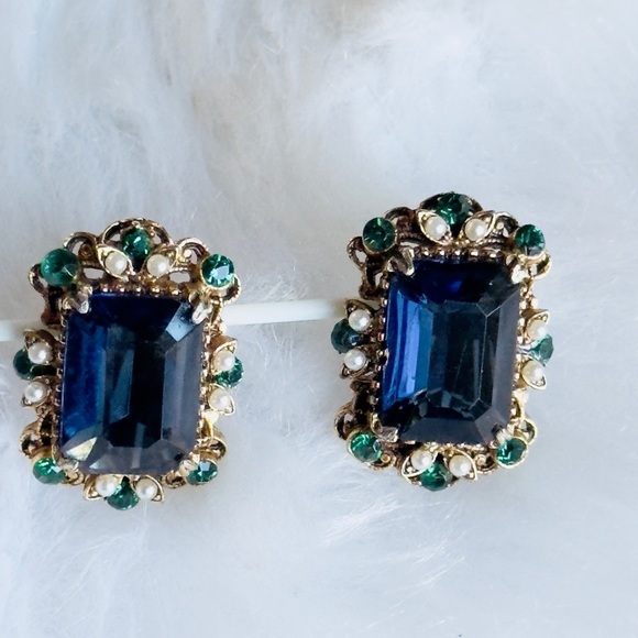 Florenza Jewelry - Vintage Signed Florenza Clip on  Earrings